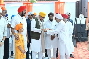 मुख्यमंत्री  भूपेश बघेल राजधानी रायपुर स्थित खालसा स्कूल में गुरुनानक जयंती कार्यक्रम में शामिल हुए