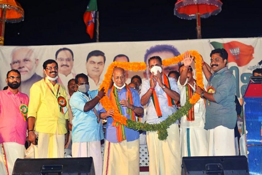 मेट्रो मैन ई श्रीधरन बीजेपी में हुए शामिल केंद्रीय मंत्री आरके सिंह रहे मौजूद