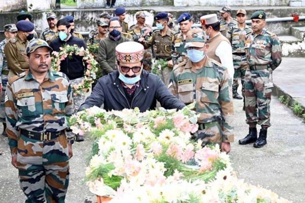शहीद बालकृष्ण का पूरे सैन्य सम्मान के साथ अंतिम संस्कार