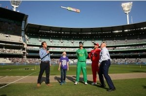 बिग बैश लीग ने क्रिकेट के फील्ड में एक टेक्निक को दी है जगह नार्मल स्टंप्स और गिल्लियों की जगह &#039;इलेक्ट्रा स्टंप्स&#039; का होगा इस्तेमाल