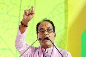 गुस्से में शिवराज, बोले-प्रह्लाद लोधी की सदस्यता शून्य करना गैरकानूनी!