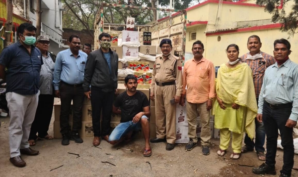 आबकारी विभाग की कार्रवाई : लगभग 16 लाख रूपए मूल्य के 891 लीटर अवैध मदिरा तथा वाहन की जप्ती