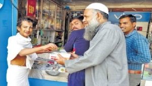 अयोध्या मामले पर फैसले का दूसरा दिन, खुलने लगे बाजार, सड़कों पर बढ़ी चहल-पहल