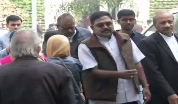 रिश्वत मामला: AIADMK के पूर्व नेता दिनाकरण के खिलाफ आरोप तय