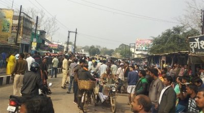 साइकिल स्टोर में रखे सिलेंडर में धमाके से लगी भीषण आग, एक-एक कर कई सिलेंडरों में हुआ विस्फोट