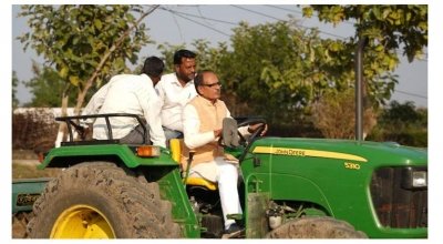 शिवराज सिंह चौहान ने बताया: ट्रैक्टर पर GST में कटौती से किसानों को मिलेगा फायदा