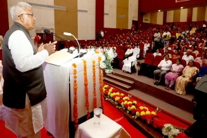 स्वस्थ जीवन का आधार है इन्द्रियों पर नियंत्रण: राज्यपाल श्री पटेल