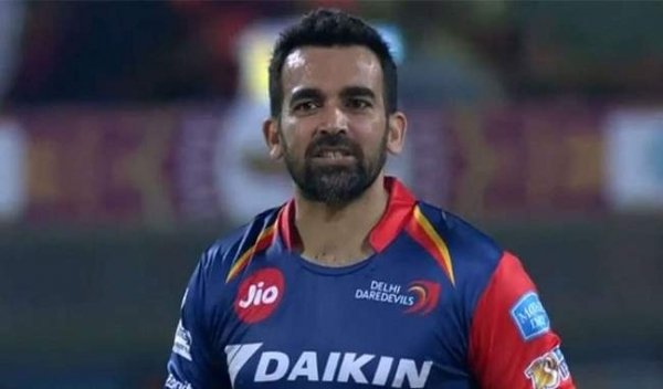 T10 लीग में खेलेंगे जहीर खान, मुनाफ पटेल और प्रवीण कुमार