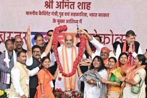 केन्द्रीय गृह एवं सहकारिता मंत्री अमित शाह ने आज छत्तीसगढ़ के जगदलपुर में बस्तर दशहरा महोत्सव को संबोधित किया