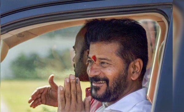 सरकार के दो मंत्रियों से नाराज दस विधायकों ने की डिनर बैठक