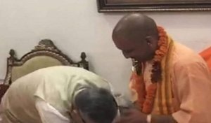 राहुल छत्तीसगढ़ की जनता के लिए &#039;मनोरंजन&#039; हैं, राज्य के बारे में कुछ नहीं जानते: रमन सिंह