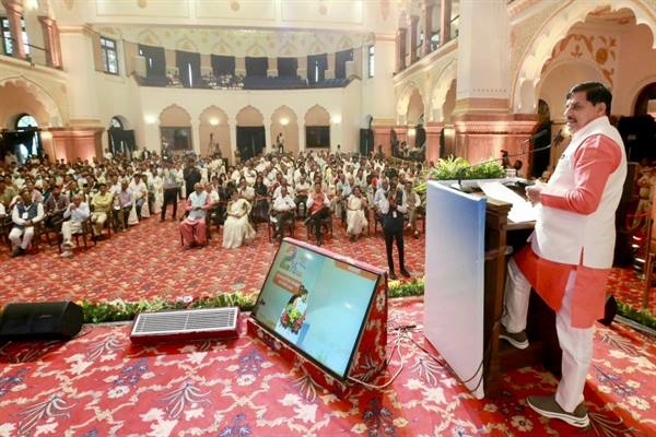 राज्य सरकार प्रदेश में रोजगारपरक उद्योगों की स्थापना को कर रही है प्रोत्साहित : मुख्यमंत्री डॉ. यादव