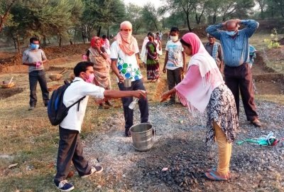 मुख्यमंत्री के निर्देश पर प्रदेश में बड़े पैमाने पर प्रारंभ हुए रोजगार मूलक काम