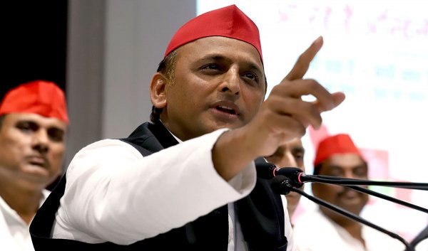 सपा को हिन्दुत्व की ‘पिच’ पर ‘बैटिंग’ करने को मजबूर कर रही है भाजपा