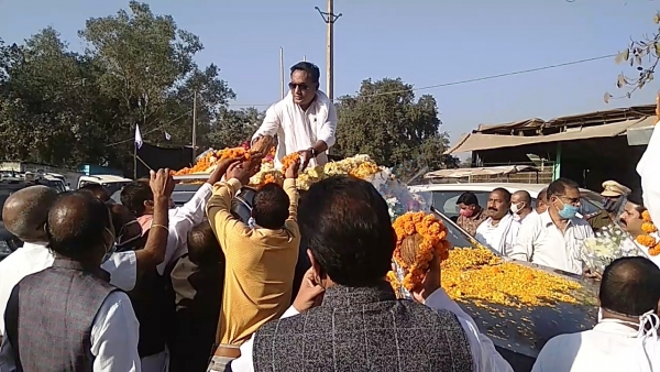 सतनाम संदेश यात्रा और मंत्री गुरु रूद्र कुमार का समाज के पदाधिकारियों व जनप्रतिनिधियों ने किया भव्य स्वागत