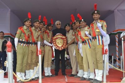 जूनियर परेड में हाईस्कूल रहा अव्वल