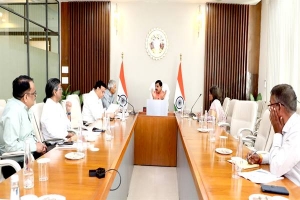 ग्रामीण क्षेत्रों में सड़क निर्माण में आधुनिक तकनीक का अधिक से अधिक करें उपयोग : मुख्यमंत्री डॉ. यादव