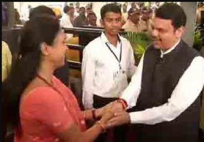 विधानसभा का सत्र शुरू, फडणवीस-अजित पवार ने ली विधायक पद की शपथ