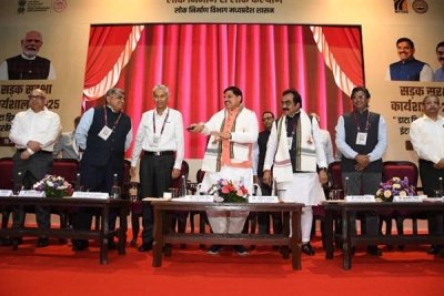 चाहे जितनी जल्दी हो, सड़क सुरक्षा नियमों का पालन अवश्य करें : मुख्यमंत्री डॉ. यादव