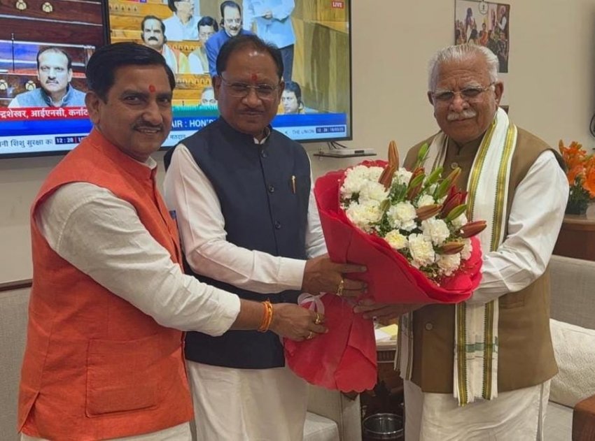 मुख्यमंत्री  विष्णुदेव साय ने केंद्रीय मंत्री मनोहर लाल खट्टर से की सौजन्य भेंट