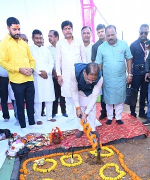 मुख्यमंत्री  साय ने कुनकुरी में 250 सीटर नालंदा परिसर का किया भूमिपूजन: लाइब्रेरी में होगी इंडोर और आउटडोर अध्ययन की व्यवस्था