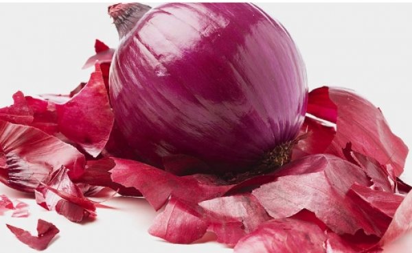 प्याज के छिलकों की मदद से करे शरीर की कई परेशानियों को दूर....