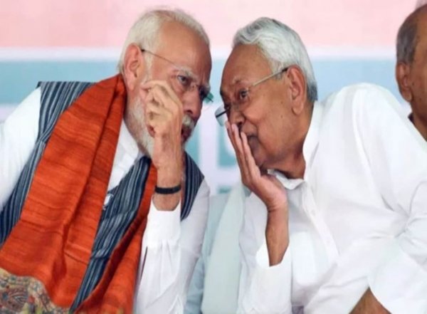 नीतीश कुमार Modi के साथ ही रहेंगे या फिर कर देंगे खेला