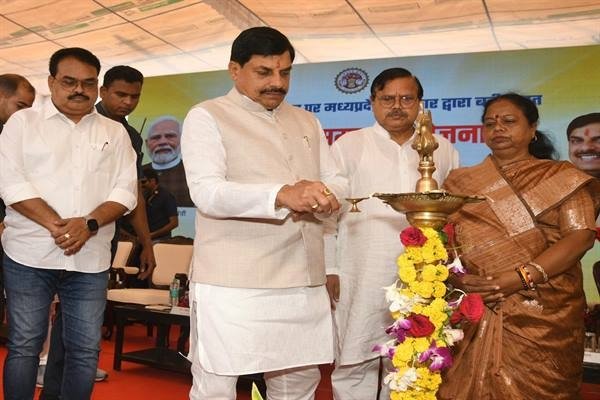 राज्य सरकार का ध्येय &quot;सबके के लिए रोशनी-सबके लिए प्रगति&quot; : मुख्यमंत्री डॉ. यादव