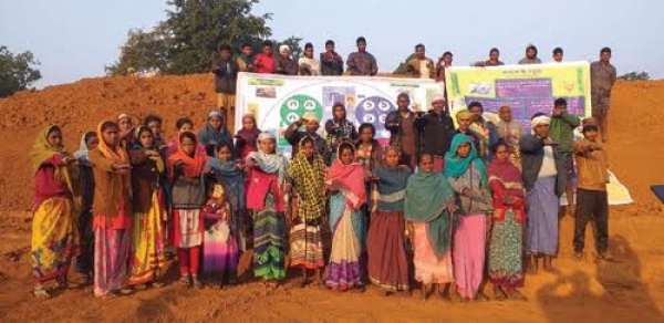 जिले के विभिन्न कार्यालयों और स्कूलों में भी राष्ट्रीय मतदाता दिवस कार्यक्रम का किया गया आयोजन