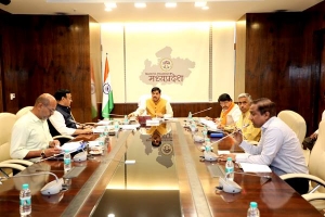 मेट्रो रेल यात्रियों की संख्या बढ़ाने के लिए पर्यटन विभाग का लें सहयोग : मुख्यमंत्री डॉ. यादव