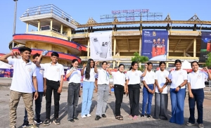 मुख्यमंत्री  विष्णुदेव साय की पहल से मेधावी विद्यार्थियों ने लिया आईपीएल मैच का रोमांच