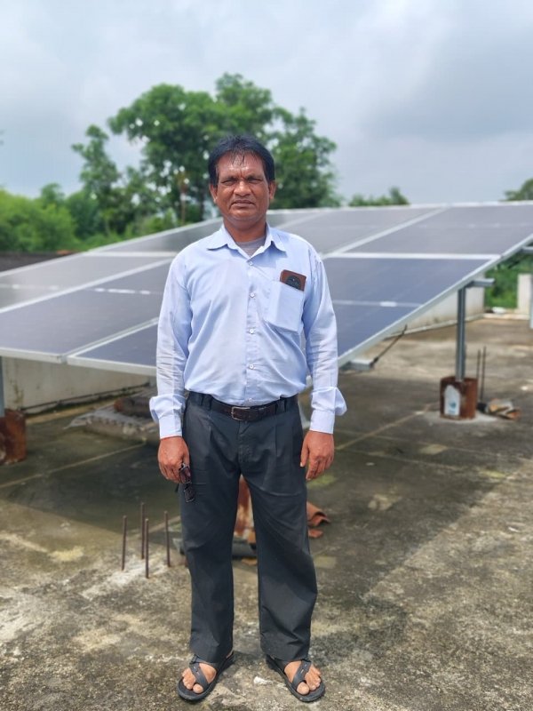 प्रधानमंत्री सूर्यघर मुफ्त बिजली योजना से किसान देवनारायण साहू बने आत्मनिर्भर