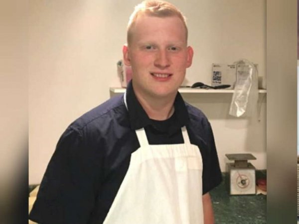 कैंसर मरीज को पहुंचाना था पसंदीदा पिज्जा, 321 किमी गाड़ी चलाकर पहुंचा रेस्त्रां मैनेजर