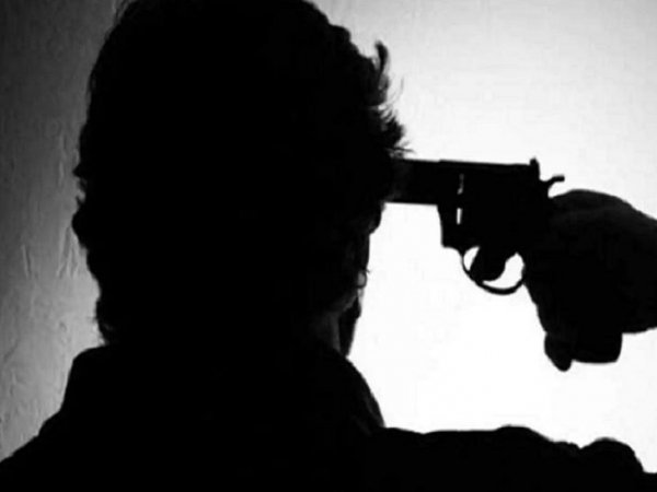 सीआरपीएफ जवान ने सर्विस राइफल से गोली मार की आत्महत्या