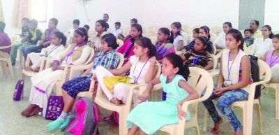 जैसे हमारे दोस्त होंगे वैसे ही हम बन  जाते - ब्रह्माकुमारी मीली