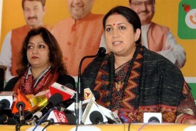 आखिर क्या कारण है कि निर्भया मामले में उसकी मां को न्याय से वंचित रखा गया - स्मृति ईरानी