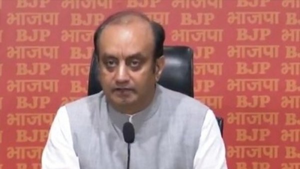 ‘देश विरोधी ताकतों के टूल बन गए हैं राहुल गांधी’, सुधांशु त्रिवेदी ने कांग्रेस पर लगाए कई गंभीर आरोप