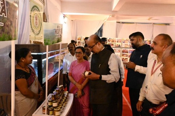 राज्यपाल ने कोरिया में पीनट बटर हनी फ्लेवर्ड उत्पाद का किया शुभारंभ