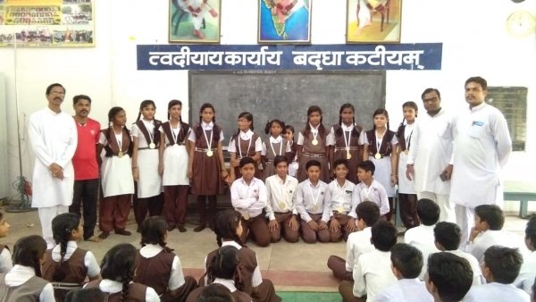 कैरम और शतरंज में बालिकाएं रहीं अव्वल