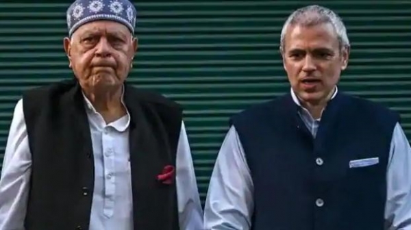 फारूक और उमर अब्दुल्ला ने सरकारी जमीन पर बनाया घर, जम्मू-कश्मीर प्रशासन का खुलासा