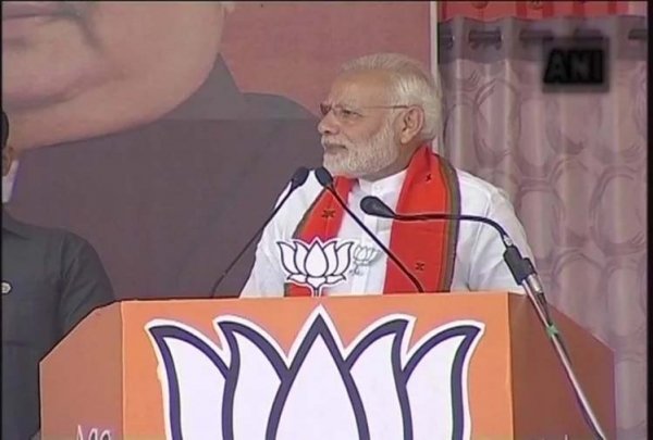 बिलासपुर में कांग्रेस पर पीएम मोदी का हमला, छत्तीसगढ़ से ज्यादा &#039;नामदार&#039; की चिंता