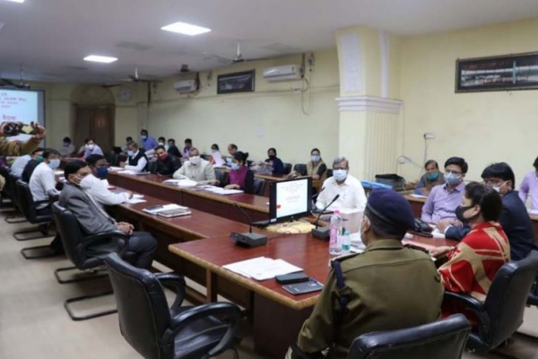 तकनीकी शिक्षा मंत्री सिंधिया ने हाउसिंग बोर्ड के इंजीनियर को किया निलंबित