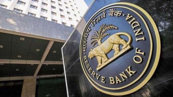 आरबीआई ने बंधन बैंक से हटाए प्रतिबंध