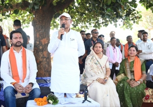 सुशासन तिहार: चौपाल में मिली राहत, सरलाबाई मरावी की समस्या का मुख्यमंत्री ने किया त्वरित समाधान*