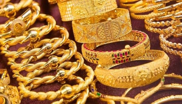 त्योहारी सीजन में सोने की मांग बढ़ने की उम्मीद: आयात शुल्क में कमी से राहत मिली