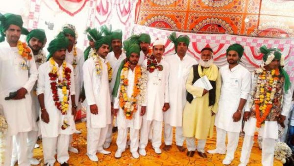 मुस्लिम समाज में 21 जोड़ों की हुई इज्तेमाई शादी