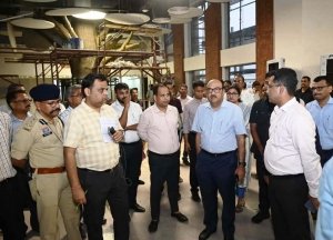 अंग्रेजी हुकूमत काल के जनजातीय विद्रोहों पर आधारित संग्रहालय को दिया जा रहा अंतिम स्वरूप अंग्रेजी हुकूमत काल के जनजातीय विद्रोहों पर आधारित संग्रहालय को दिया जा रहा अंतिम स्वरूप प्रधानमंत्री श्री नरेन्द्र मोदी राज्योत्सव के अवसर पर करेंगे उद्घाटन