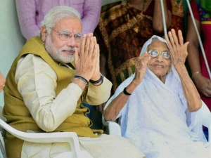 18 साल से कांग्रेस को हरा रहा हूं, मुझसे भिड़ने की बजाय आप मेरी मां को गाली देने लगे? -&nbsp;मोदी