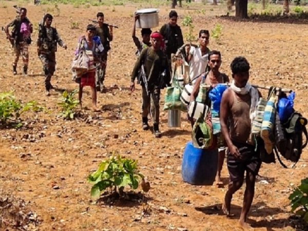 सुरक्षाबलों से मुठभेड़ में वर्दीधारी महिला नक्सली ढेर, कई नक्सलियों के घायल होने का दावा