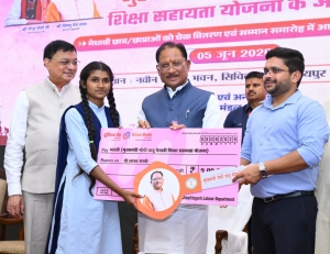 कठिन परिस्थितियों में भी उत्कृष्ट प्रदर्शन कर श्रमिक परिवारों के बेटा-बेटियों ने प्रदेश का नाम किया रोशन : मुख्यमंत्री विष्णुदेव साय